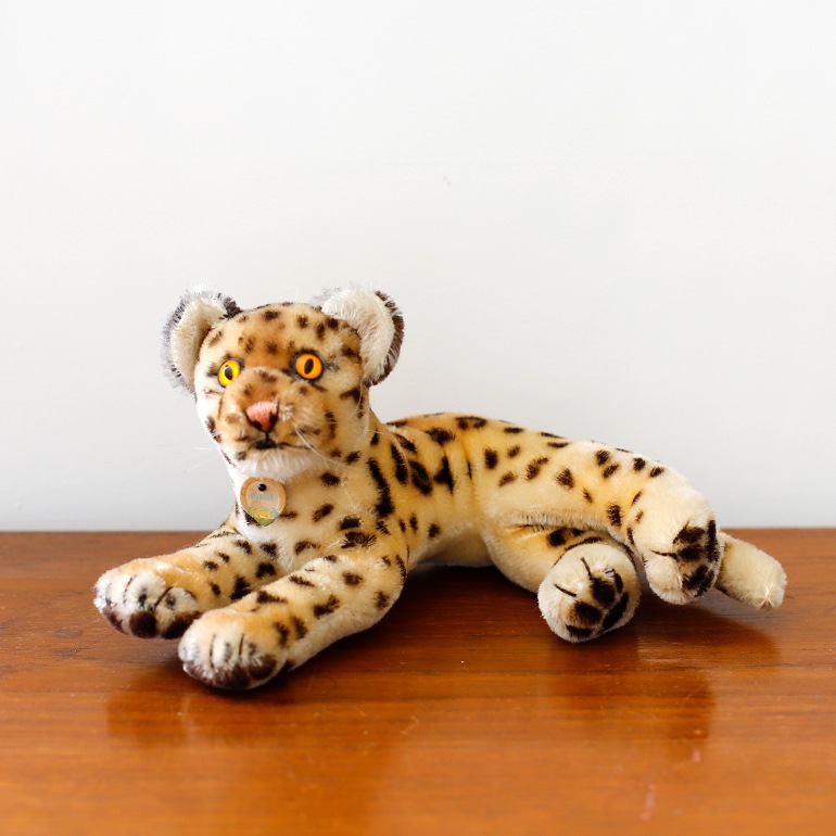VINTAGE｜Steiff ozelot lying