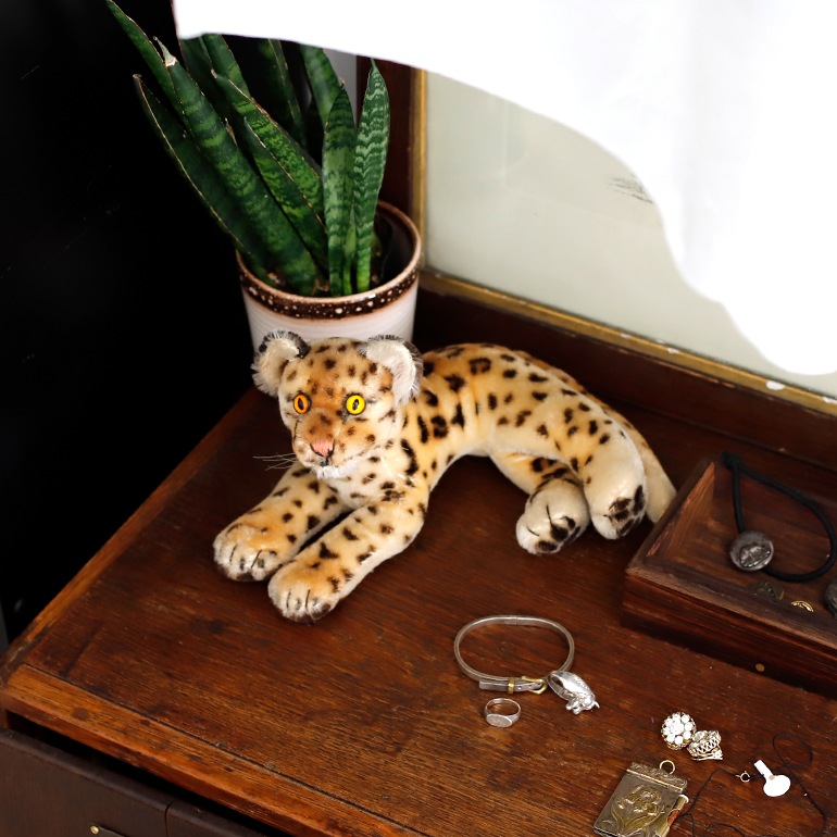 VINTAGE｜Steiff ozelot lying