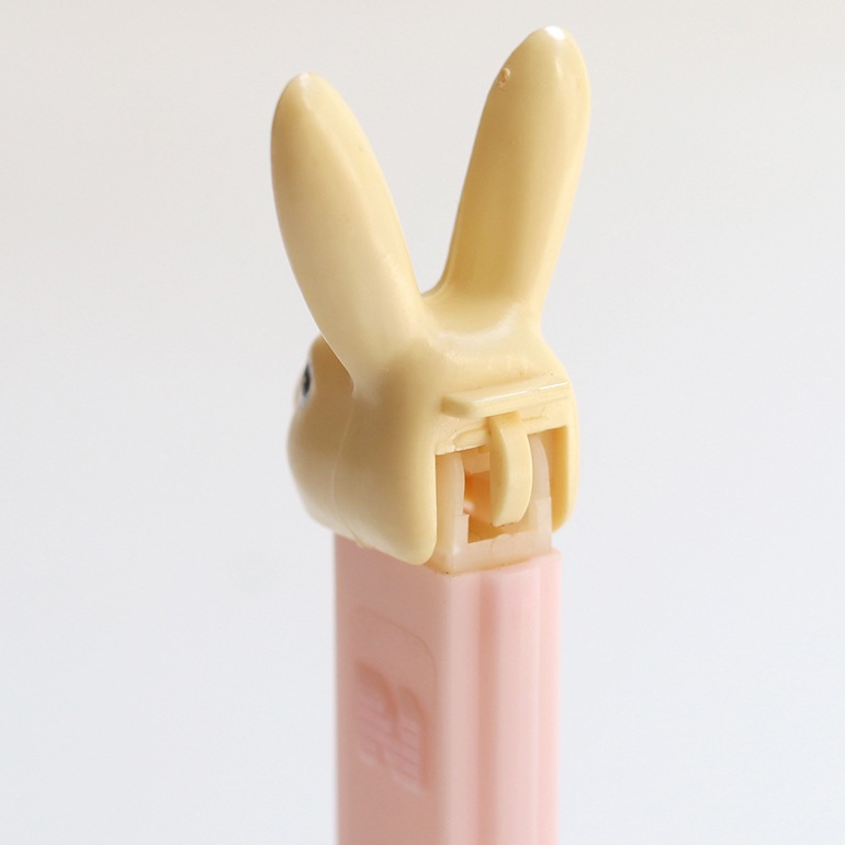 VINTAGE｜PEZ【イースターラビット BEIGE】