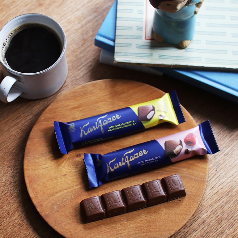 Fazer ファッツェル｜KFラズベリーヨーグルトチョコレートバー (1個)