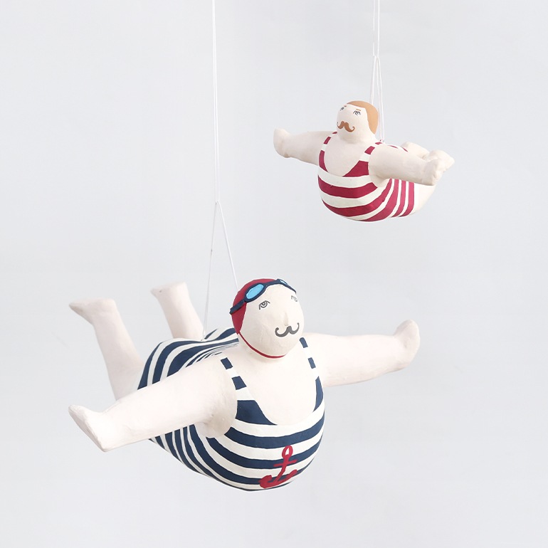 BATELA｜PAPIER MACHE HANGING DIVER D6683