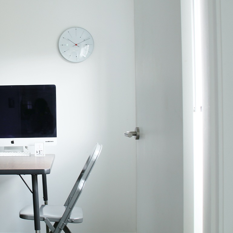 ARNEJACOBSEN アルネ・ヤコブセン｜Wall Clock Bankers 210mm