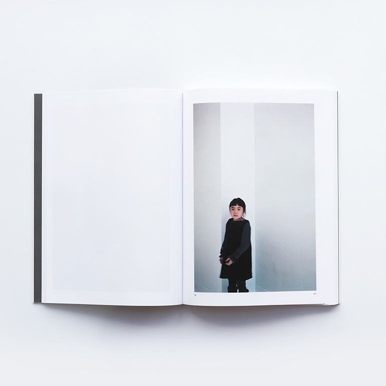 再入荷未定】PORTRAIT OF J by Takashi Homma [SIGNED] 通販｜DUPON35