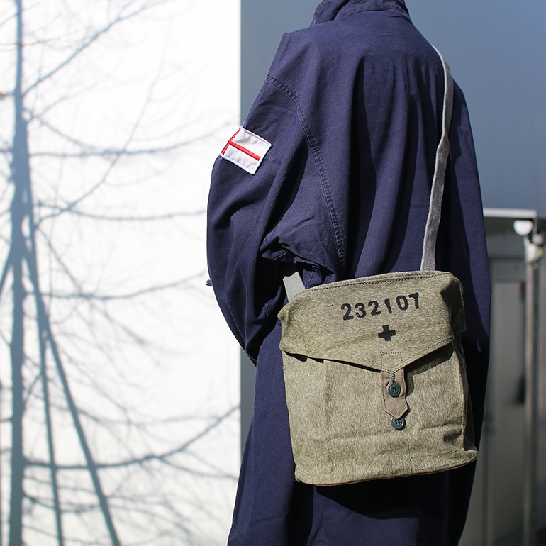 【数量限定】旧モデル在庫処分セールを開催します！ デッドストック スイス軍 ショルダーバッグ ソルト＆ペッパー 個人装備