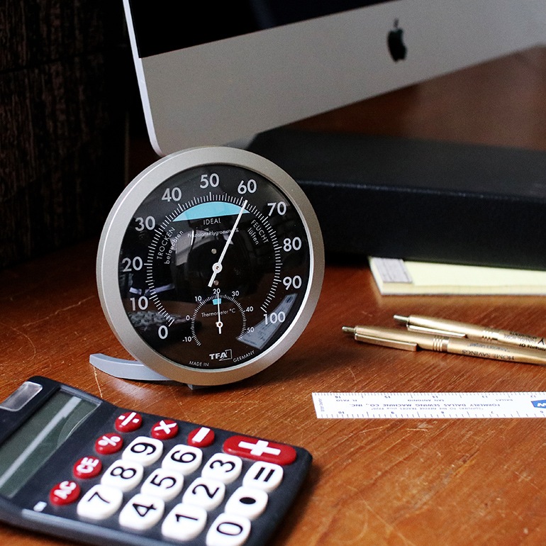 TFA｜Analogue thermo-hygrometer 45.2043 アナログ サーモハイグロメーター