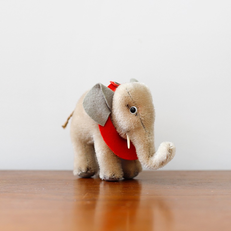VINTAGE｜Steiff Elephant