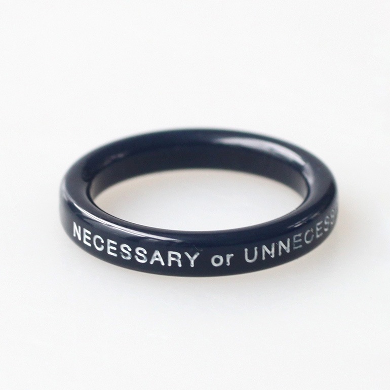 necessary or unnecessary ネセサリー オア アンネセサリー｜BUTTON RING 2　ネイビー