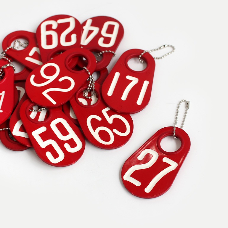 VINTAGE｜Red Cow Number Tag (1点販売)