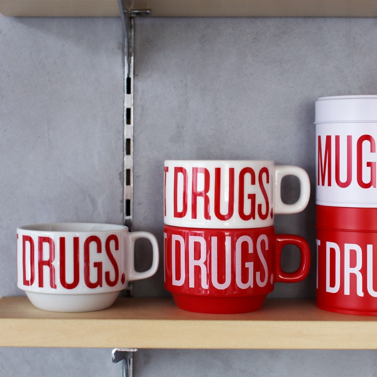 COFFEE SUPREME コーヒースプリーム｜MUGS NOT DRUGS STACKER MUG RED【SEE YOU AGAIN】