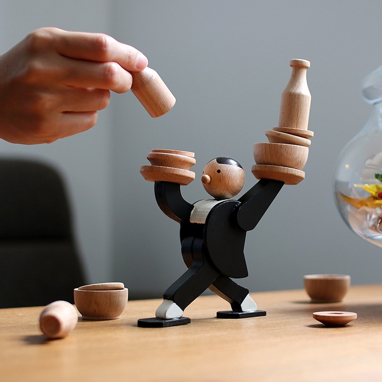 KIKKERLAND キッカーランド｜Don’t Tip The Waiter Stacking Game