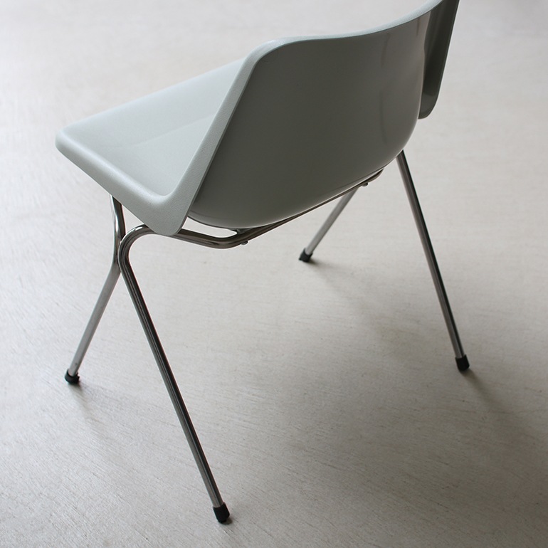 Hille ヒリー｜ROBIN DAY POLYSIDE CHAIR/クロームフレーム (Pebble Gray)
