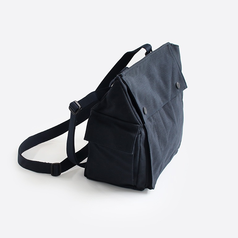 USED オランダ軍 ナイロンショルダーバッグ ネイビー