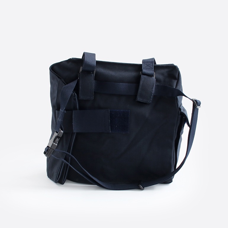 USED オランダ軍 ナイロンショルダーバッグ ネイビー