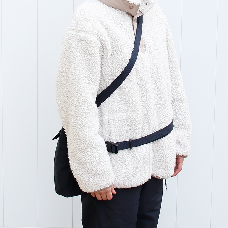 USED オランダ軍 ナイロンショルダーバッグ ネイビー