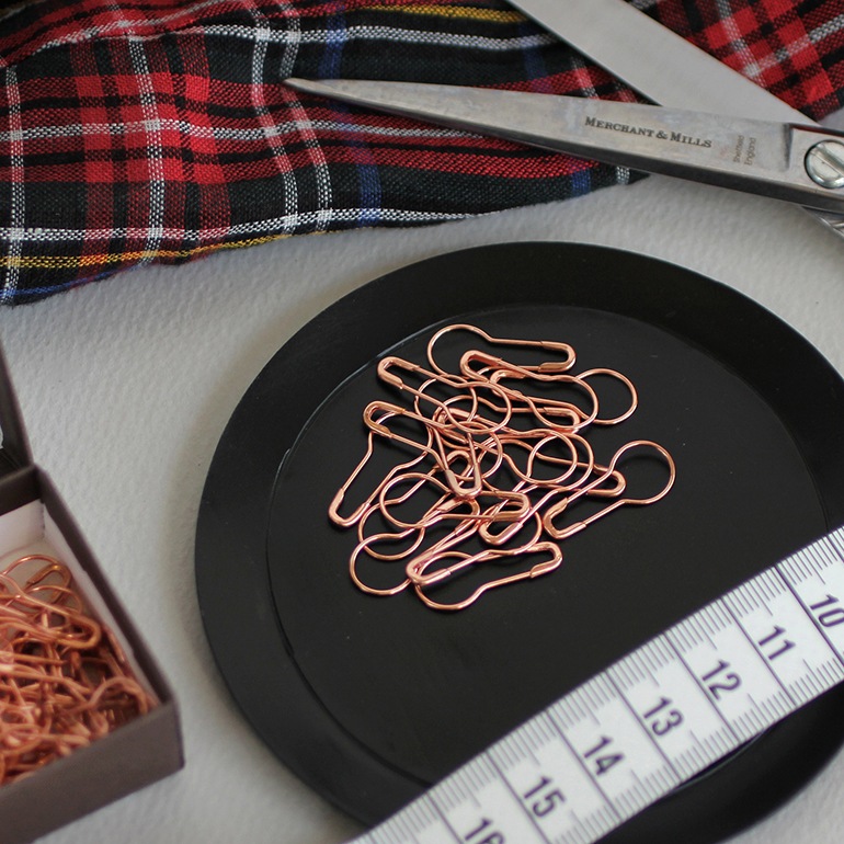MERCHANT&MILLS マーチャン&ミルズ｜COPPERED BULB PINS　洋ナシ型安全ピン（銅）