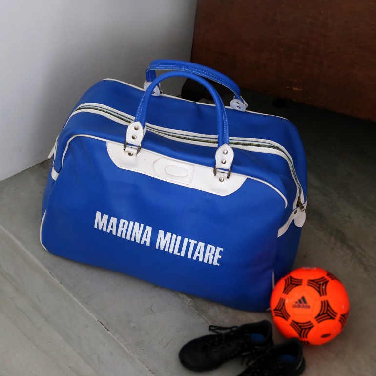 イタリア M.M.I スポーツボストンバッグ (ラウンド型)