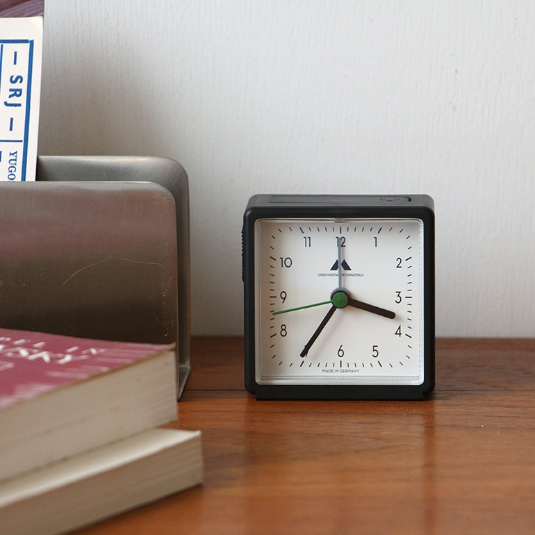 ドイツ仕掛け時計(動作未確認) UHREN MANUFAKTUR SCHWARZWALD ウーレン