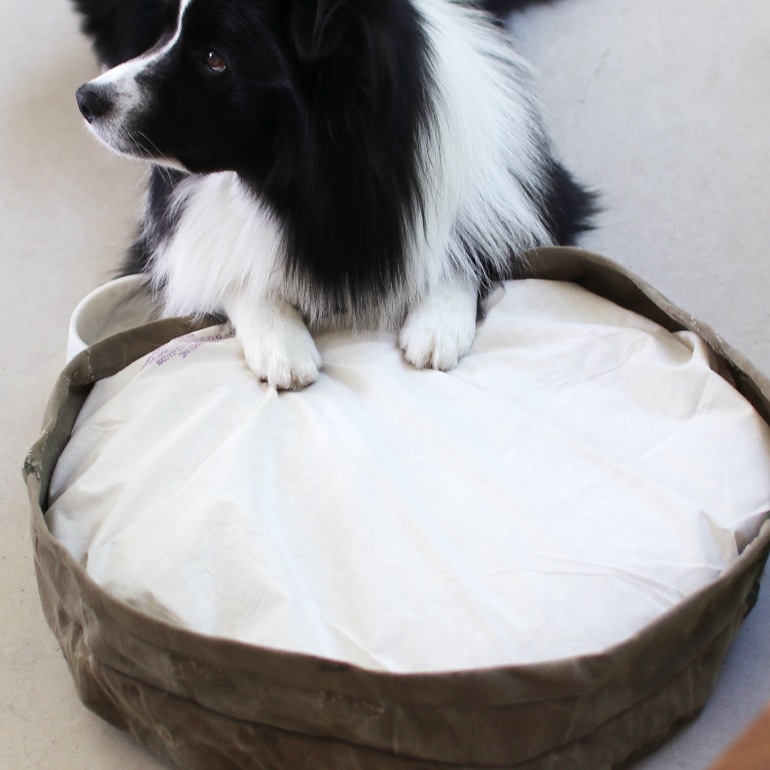 PUEBCO プエブコ｜VINTAGE MATERIAL PET BED COVER φ50 ペットベッド