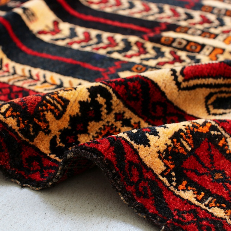 VINTAGE｜Tribal Rug （162×87）
