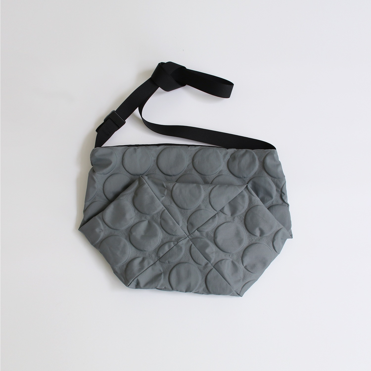 BAGnNOUN バッグンナウン　DOTS SHOULDER 'S' DOTS SHOULDER 'S' - bag'n'noun necessary or unnecessary
