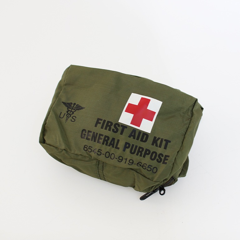 米軍 デッドストック FIRST AID KIT GENERAL PURPOSE ポーチ