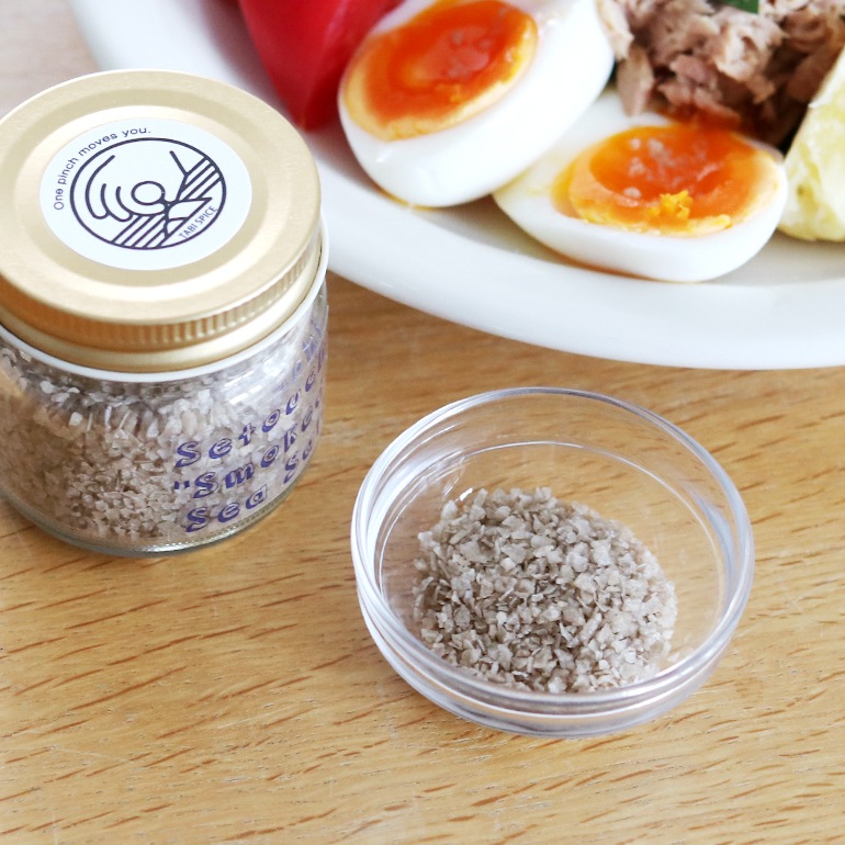 TABI SPICE & THINGS タビ スパイス&シングス｜Setouchi Smoked Sea Salt 燻製塩