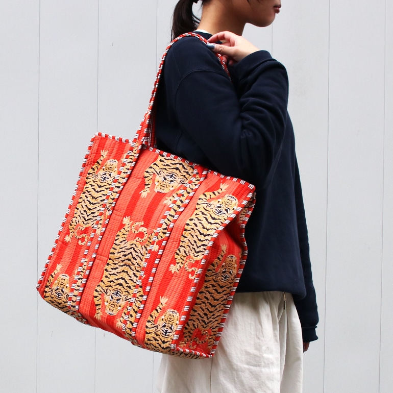 インストゥルメンタル｜TIGER QUILT BAG【全3色】