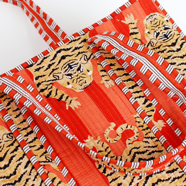 インストゥルメンタル｜TIGER QUILT BAG【全3色】