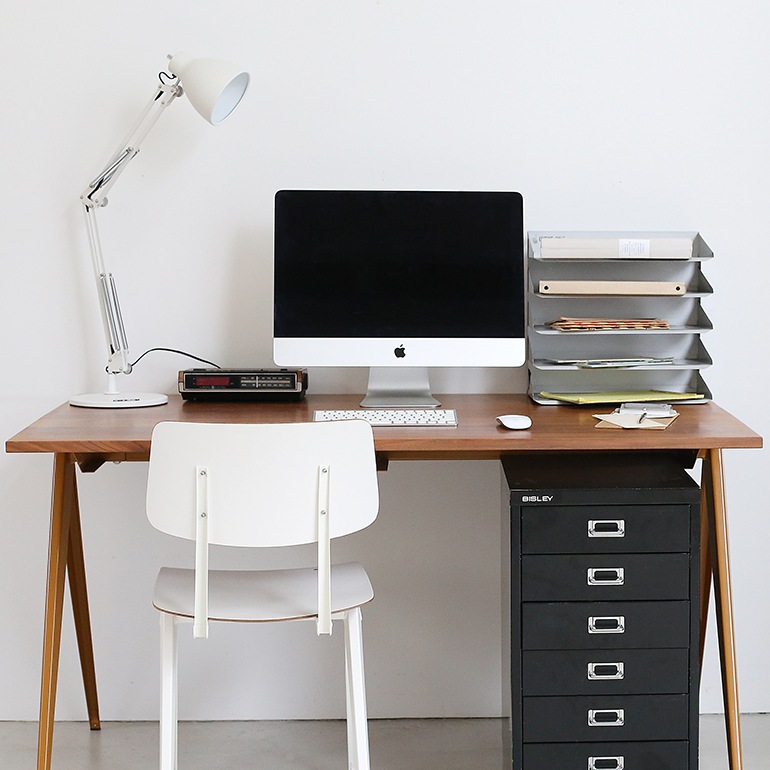 BISLEY ビスレー｜DESKLAMP　ホワイト