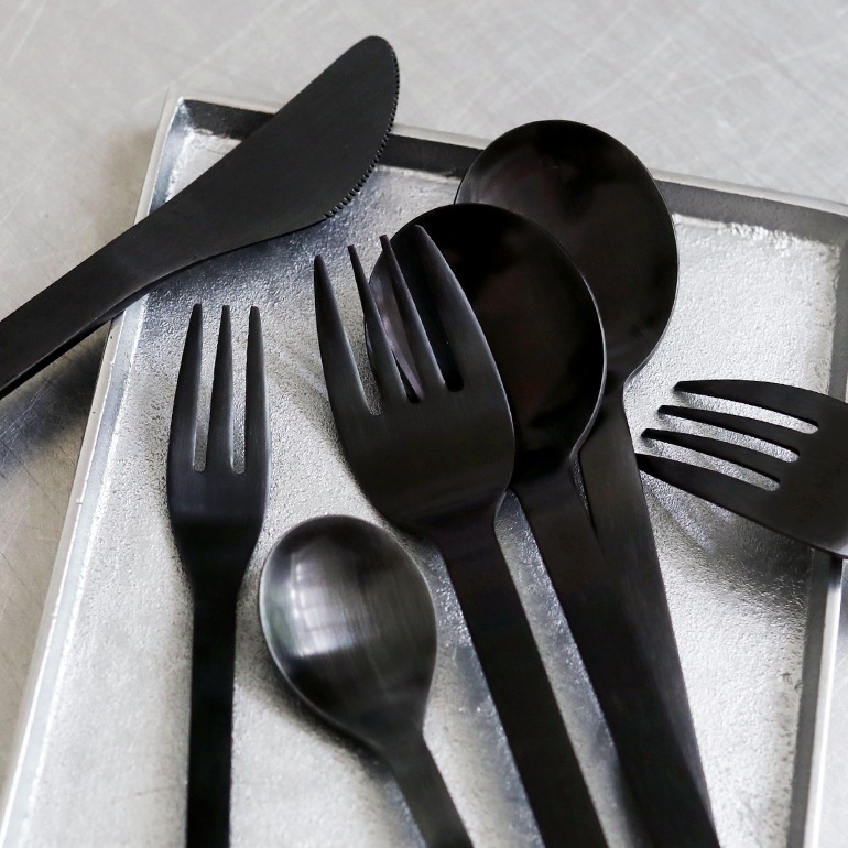 SALUS セイラス｜機内食カトラリー ブラック　ナイフ