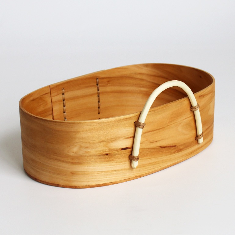 CINQ サンク｜フィンランドのヴァッカ ハンドル付き（L）