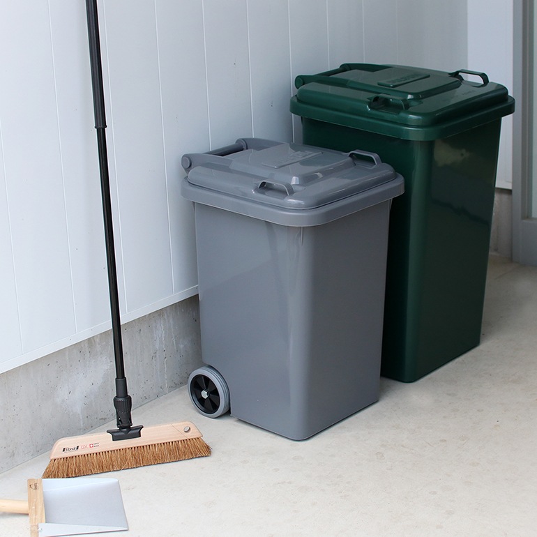 PLASTIC TRASH CAN 45L