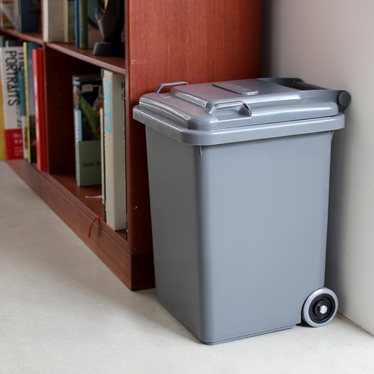 PLASTIC TRASH CAN 18L