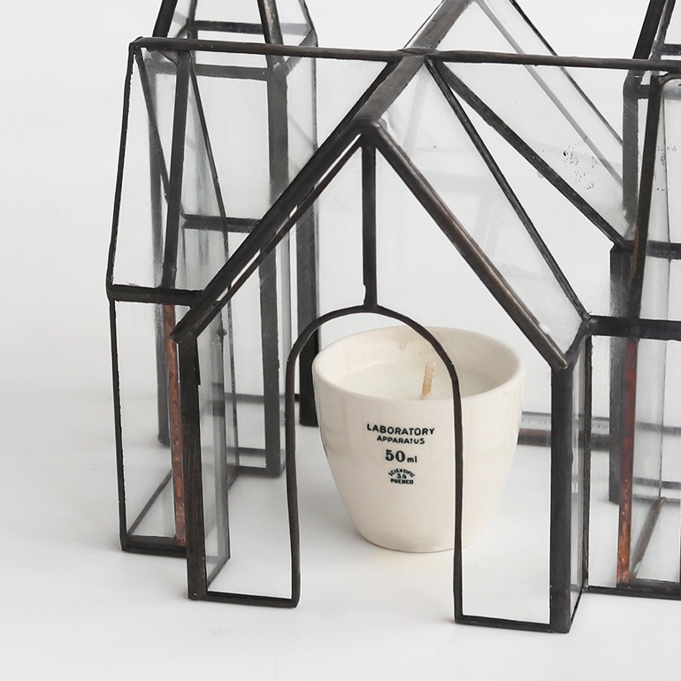 PUEBCO プエブコ｜STAINED GLASS GOTHIC HOUSE