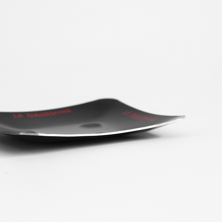 VINTAGE｜フランスのアッシュトレイ LE DAUPHINE libere