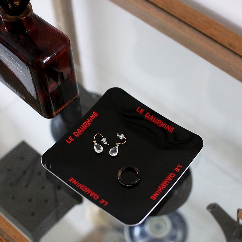 VINTAGE｜フランスのアッシュトレイ LE DAUPHINE libere