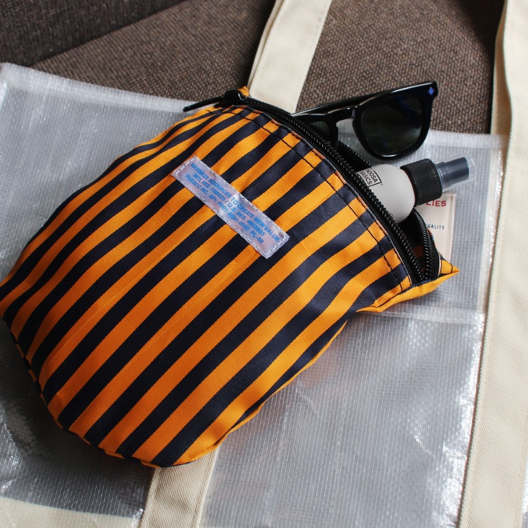 PUEBCO プエブコ｜SCHOOL TIE FABRIC SEMICIRCLE POUCH