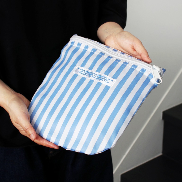PUEBCO プエブコ｜SCHOOL TIE FABRIC SEMICIRCLE POUCH