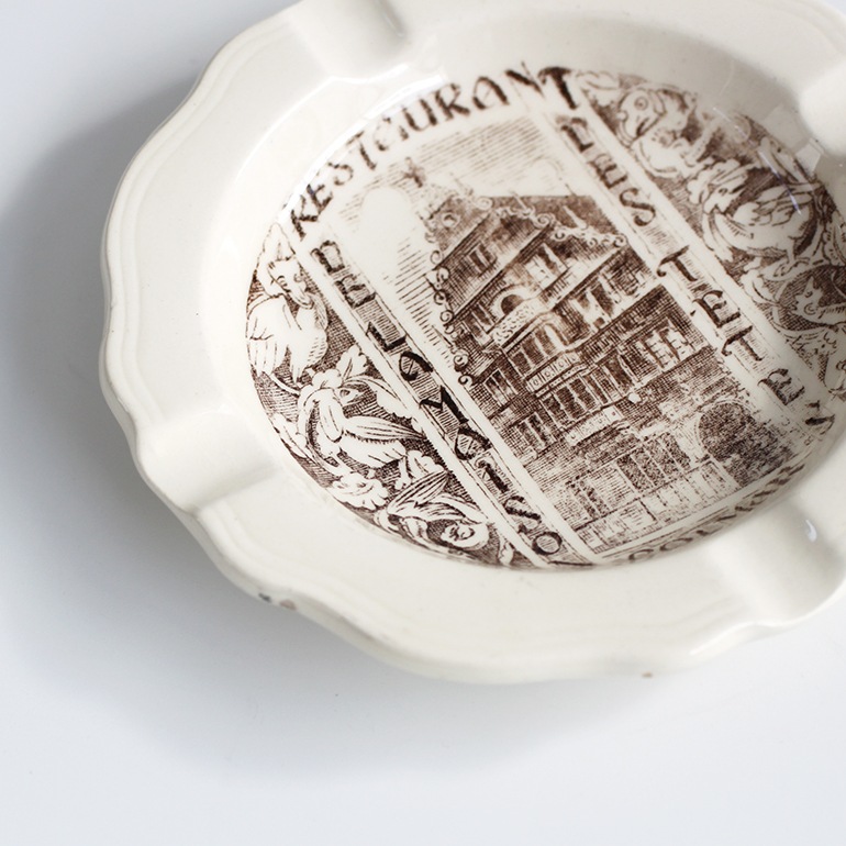 VINTAGE｜フランスのアッシュトレイ Restaurant - La Maison des Tetes Colmar