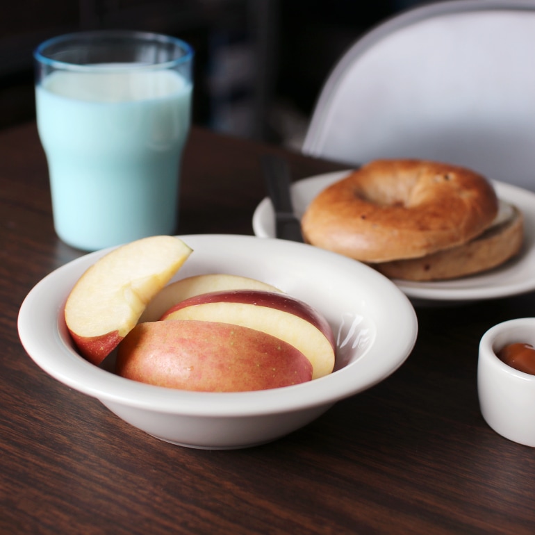 Tuxton タクストン｜Eggshell Shallow Bowl 17cm