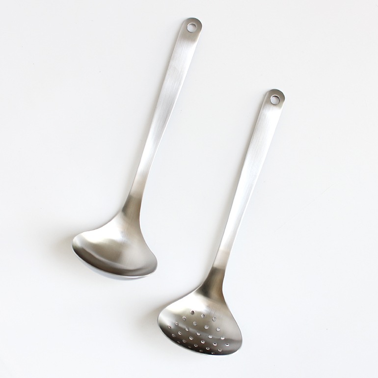 柳宗理 ヤナギ ソウリ｜ステンレスレードル S/スキンマー(穴あきお玉) S
