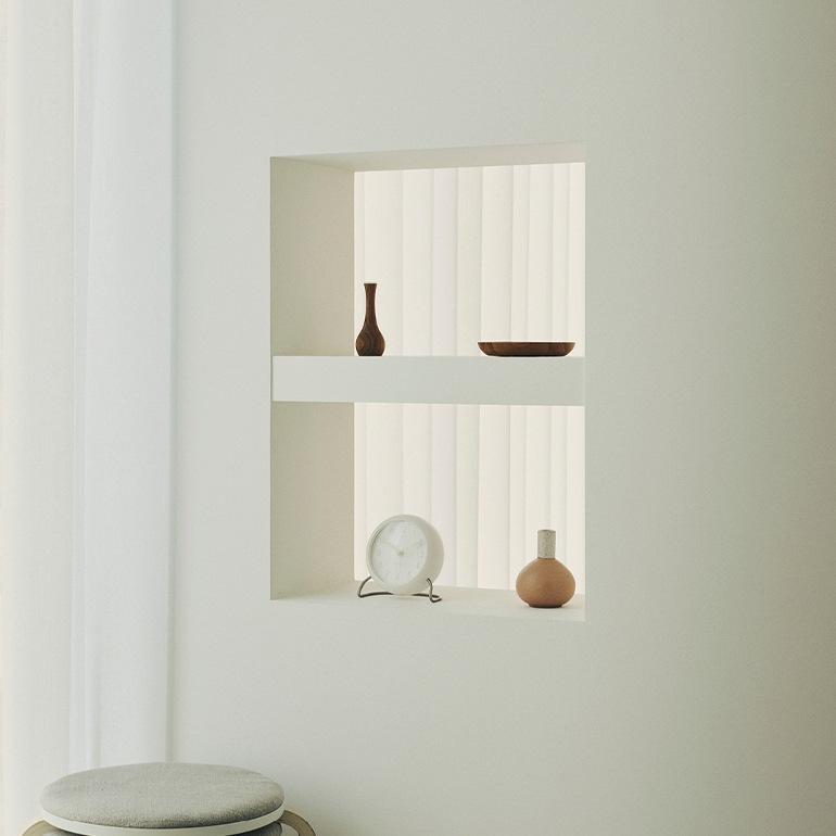 ARNEJACOBSEN アルネ・ヤコブセン｜TABLE CLOCK STATION Bellevue 43683