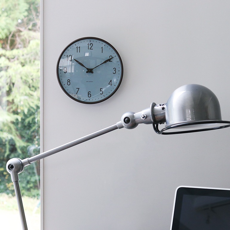 ARNEJACOBSEN アルネ・ヤコブセン｜Wall Clock Station Royal Blue 210mm