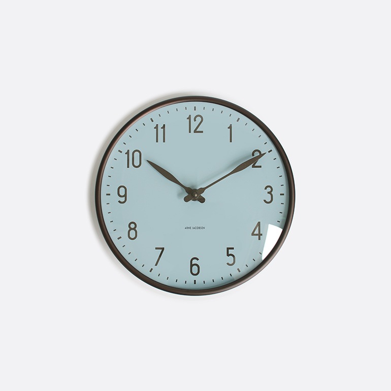 ARNEJACOBSEN アルネ・ヤコブセン｜Wall Clock Station Royal Blue 210mm