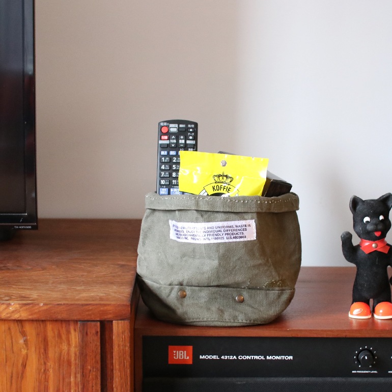 PUEBCO プエブコ｜VINTAGE MATERIAL ORGANIZER WITH RIVET 【Small】