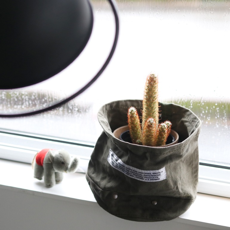 PUEBCO プエブコ｜VINTAGE MATERIAL ORGANIZER WITH RIVET 【Small】