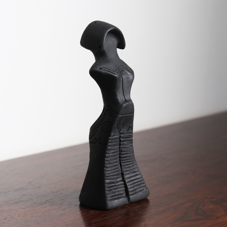 八頭身美人土偶S