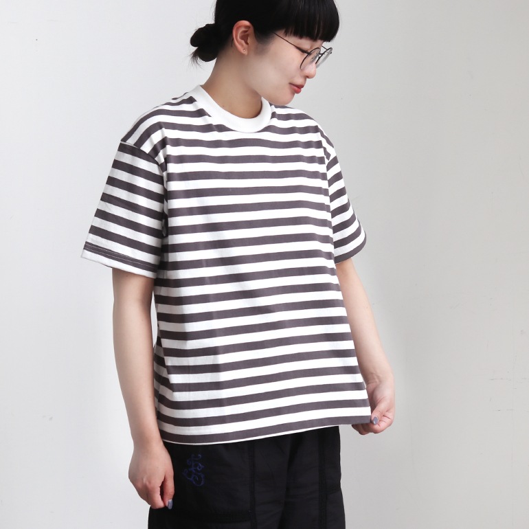 【取扱い終了/セール】maillot マイヨ｜Tube Border S/S-Tee　CHARCOAL
