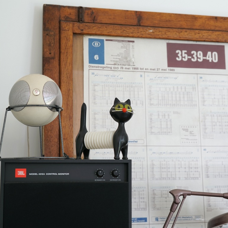 VINTAGE｜Libuše Niklová Tomcat A