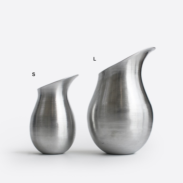 水やりにちょうど良いアルミの水差し【L】